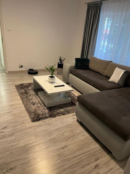 Apartament cu 2 camere semidecomandat în Micălaca