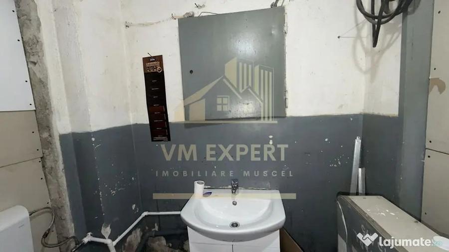 Spațiu comercial, de 47 mp, în Central