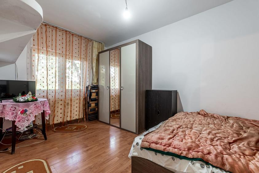 Apartament cu 3 camere decomandat în Confecții