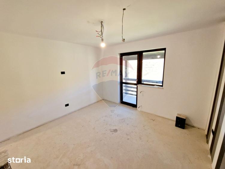 Casa / Vila cu 8 camere de vanzare in zona Balaur - 17