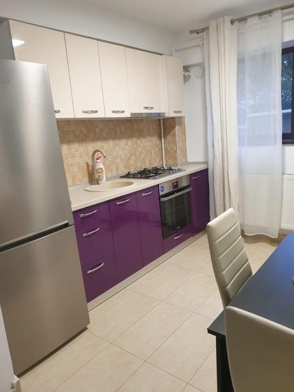 Apartament cu 2 camere semidecomandat în Cârlig