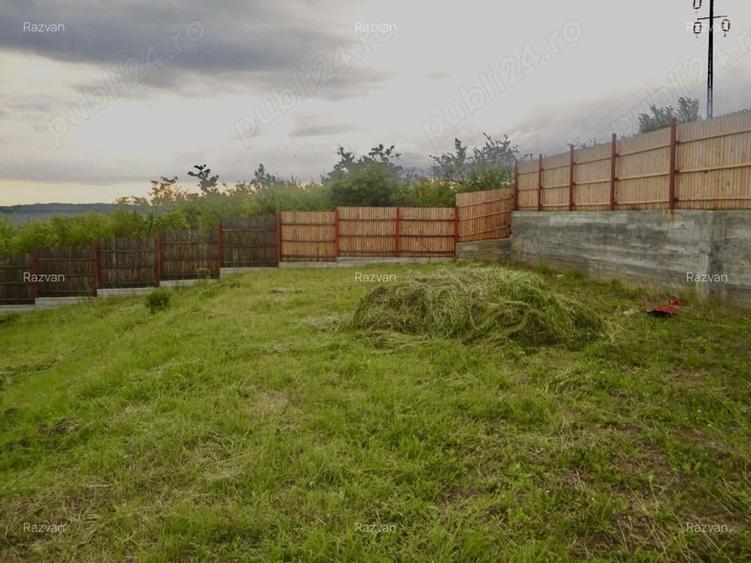 Casă cu 6 camere cu Teren 1510 Mp în Găgeni