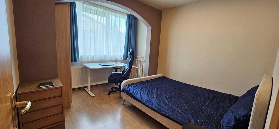 Apartament cu 4 camere decomandat în Mărăști