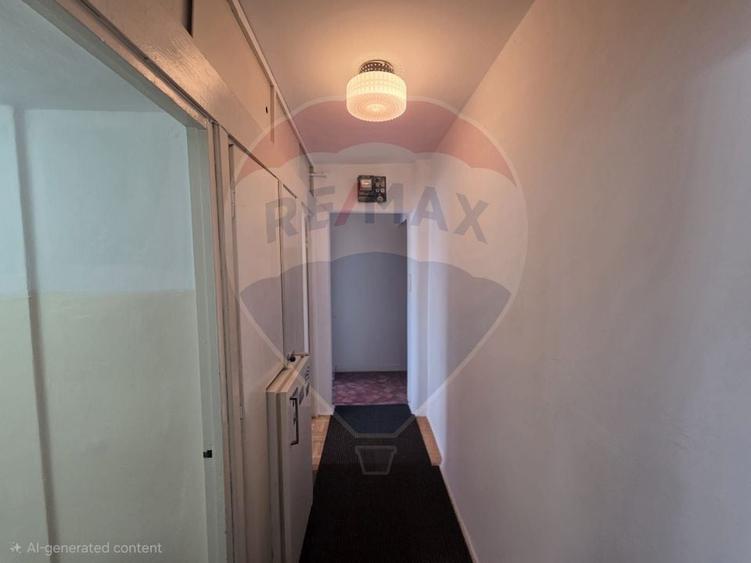 Apartament cu 3 camere semidecomandat în Take Ionescu