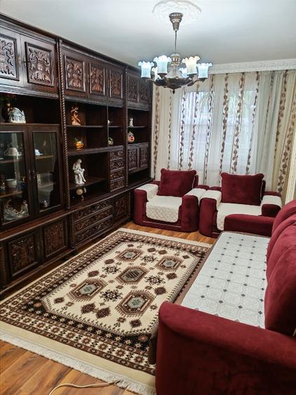Apartament cu 4 camere decomandat în Rahova