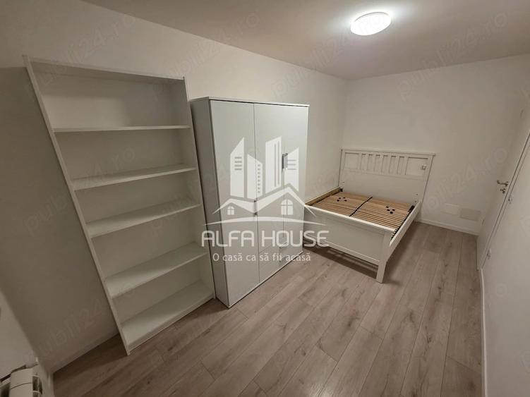 Apartament cu 3 camere semidecomandat în Central