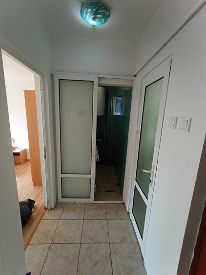 Apartament cu 2 camere decomandat în Războieni