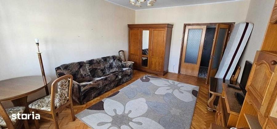 Inchiriez apartament 4 camere, zona Arcu - Rapa Galbena - 1