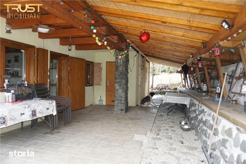 Casă cu 4 camere cu Teren 10423 Mp în Josenii Bârgăului