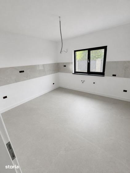 Casa cu 4 camere, curte de 400 mp, noua in Clinceni - 1