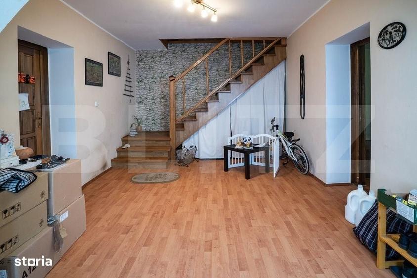 Casă cu 4 camere în Cernatu