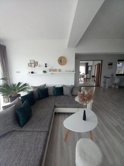 Casă cu Teren 1500 Mp în Banpotoc