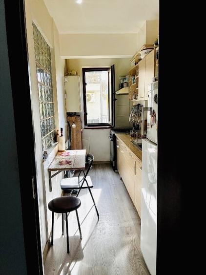 Apartament cu 2 camere semidecomandat, mobilat în Chitila