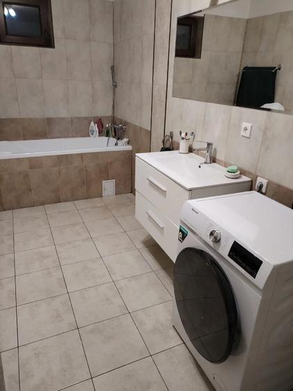 Casă cu 3 camere cu Teren 440 Mp în Berceni
