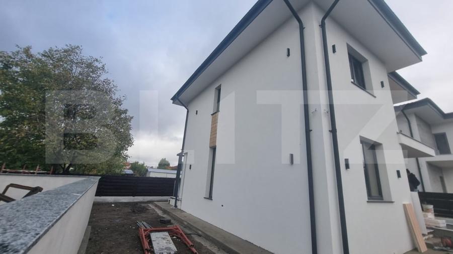 Casă individuală cu 4 camere cu Teren 250 Mp în Breazu