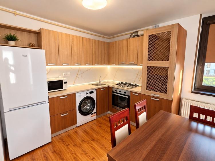 Apartament cu 2 camere decomandat, mobilat în Tomis Nord