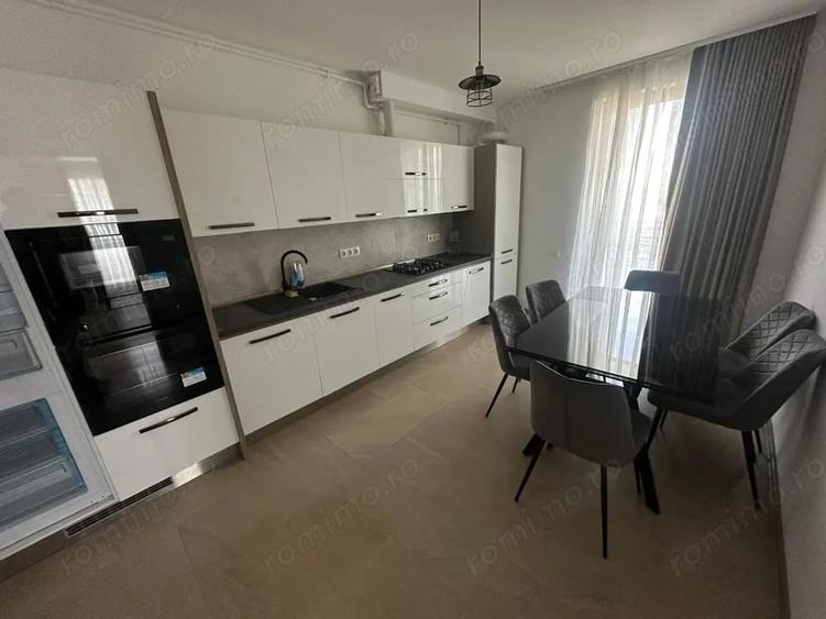 Apartament cu 3 camere decomandat în Take Ionescu