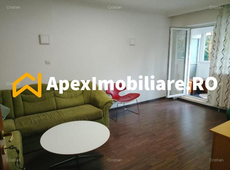 Apartament cu 3 camere decomandat în Iancului