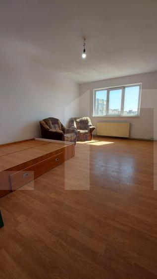 Apartament cu 3 camere decomandat, mobilat în Gării
