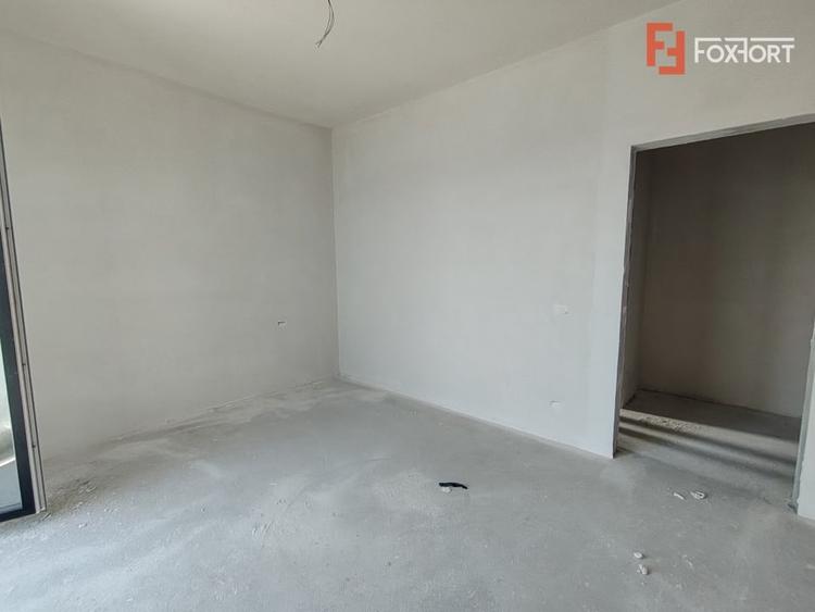 Apartament cu 3 camere decomandat în Giroc
