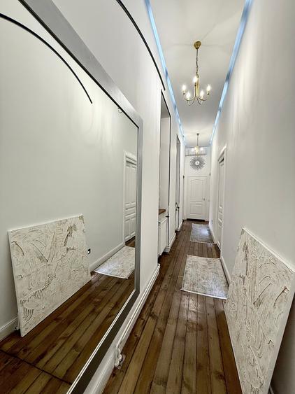 Casă individuală cu 7 camere cu Teren 168 Mp în Grădina Icoanei