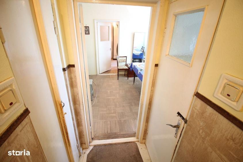 Apartament cu 2 camere semidecomandat în Micro 19