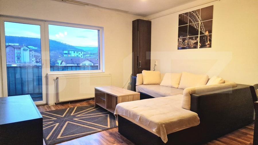 Apartament cu 3 camere semidecomandat, mobilat în Florești — fotografia 3