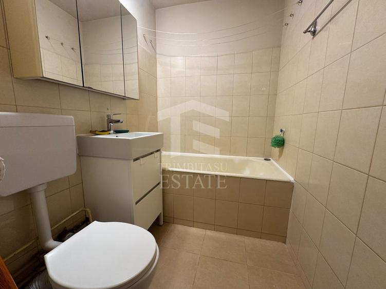 Apartament cu 2 camere semidecomandat în Progresul