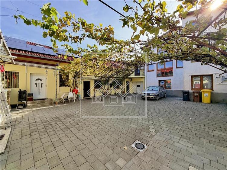 Duplex cu 6 camere cu Canalizare în Terezian