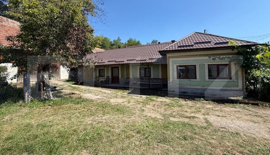 Casă individuală cu 2 camere cu Canalizare în Izvoru Crișului