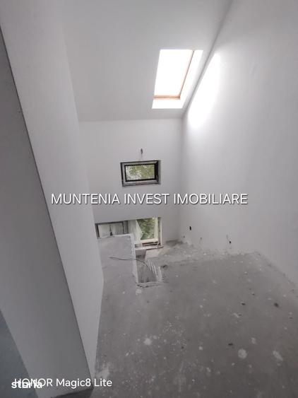 Casă cu 5 camere cu Teren 375 Mp în Central
