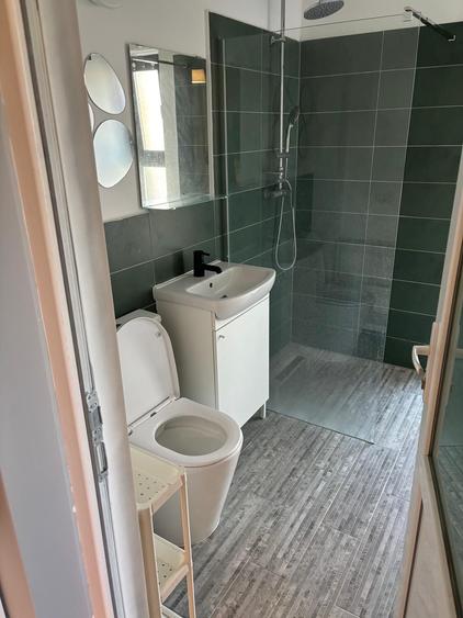 Garsonieră decomandată în Central
