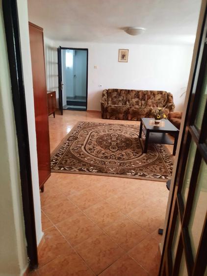 Apartament cu 2 camere semidecomandat în Drumul Carului