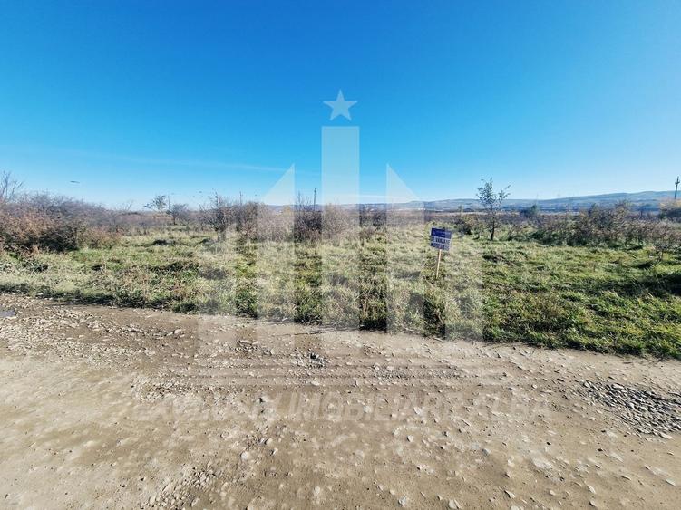 Teren Construcții intravilan de 600 mp, în Partoș
