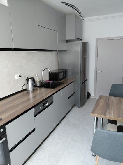 Apartament cu 2 camere decomandat, mobilat în Theodor Pallady