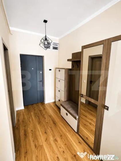 Apartament cu 2 camere decomandat în Livezeni