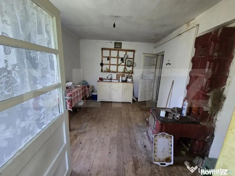 Casă cu 3 camere cu Teren 1500 Mp în Central