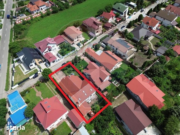 Casă cu 5 camere cu Teren 679 Mp în Central