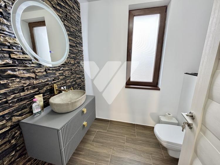 Duplex cu 4 camere cu Canalizare în Tălmaciu