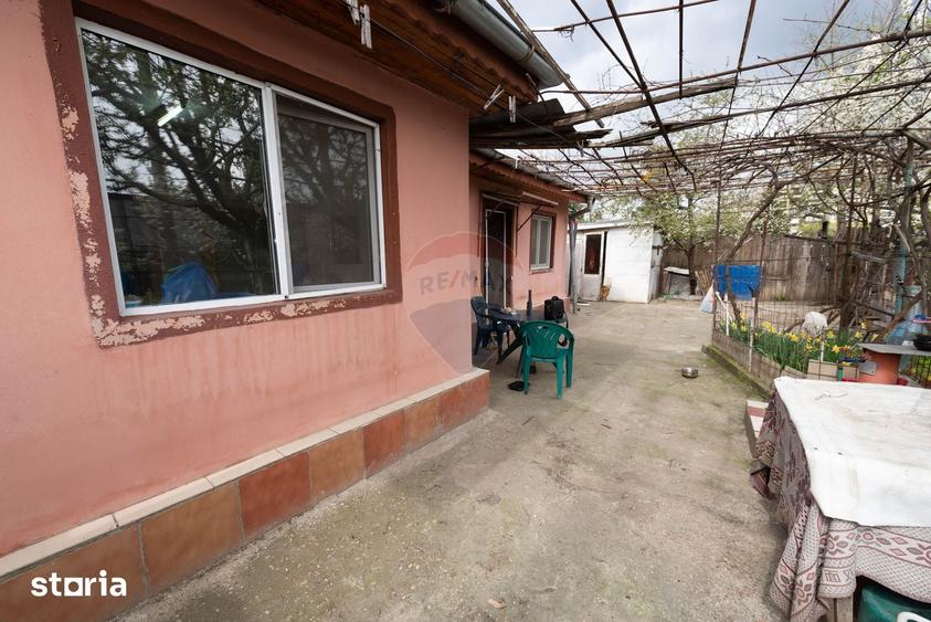 Casă cu 2 camere cu Teren 266 Mp în Giulești