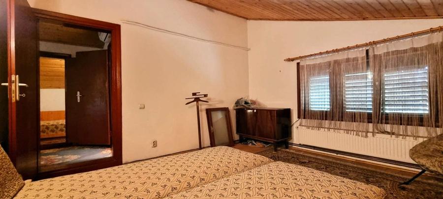 Casă individuală cu 5 camere cu Canalizare în Nord
