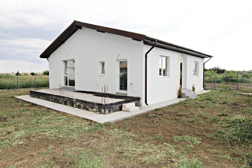 Casă cu Teren 445 Mp în Cumpăna