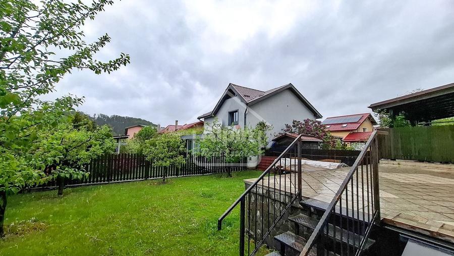 Casă individuală cu 4 camere cu Teren 500 Mp în Bunloc