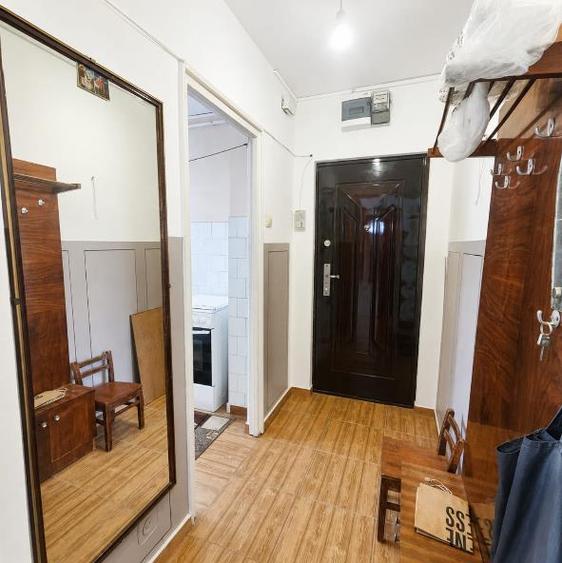 Apartament cu 2 camere semidecomandat în Astra