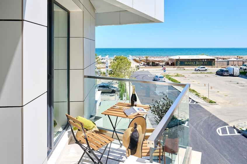 Apartament cu 3 camere decomandat în Mamaia-Sat