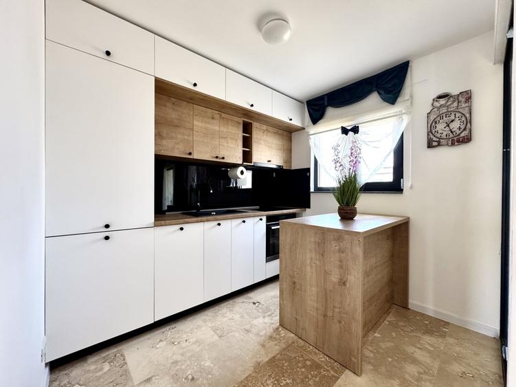 Duplex cu 5 camere cu Canalizare în Clinceni