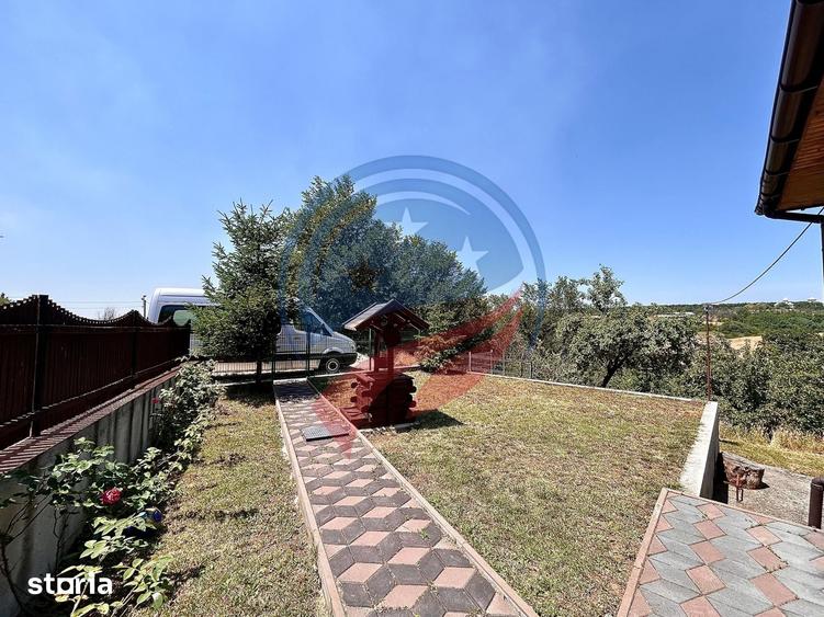 Casă cu 6 camere cu Teren 1105 Mp în Cârcea