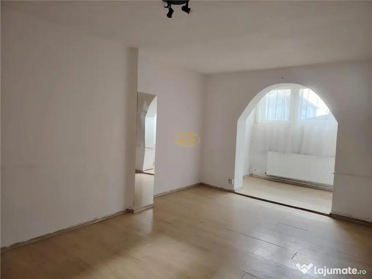 Apartament cu 2 camere nedecomandat în Central