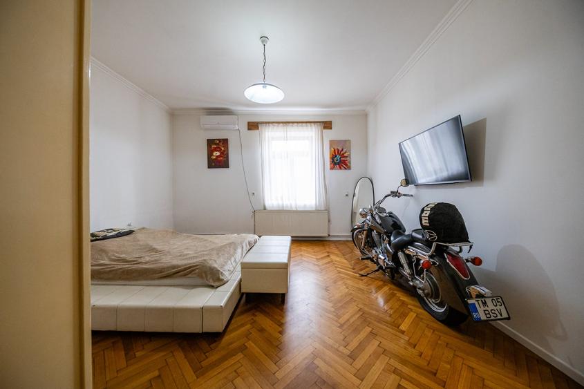 Casă cu 3 camere cu Canalizare în Odobescu