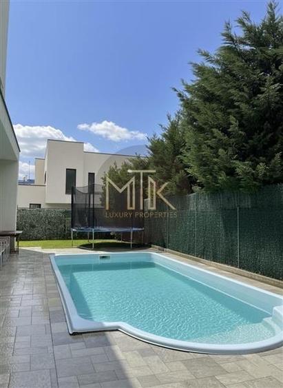 Duplex cu 6 camere cu Piscina în Pipera